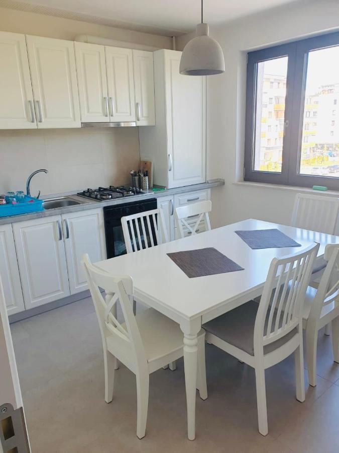 Appartement Segovia Apartament 2 à Braşov Extérieur photo