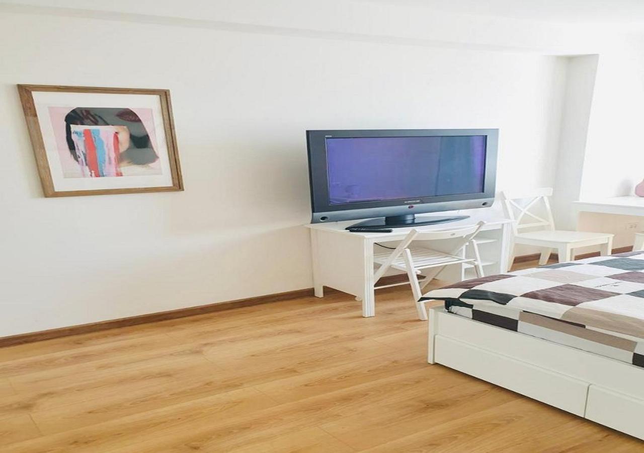 Appartement Segovia Apartament 2 à Braşov Extérieur photo