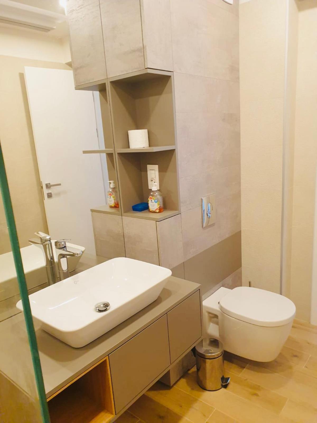 Appartement Segovia Apartament 2 à Braşov Extérieur photo